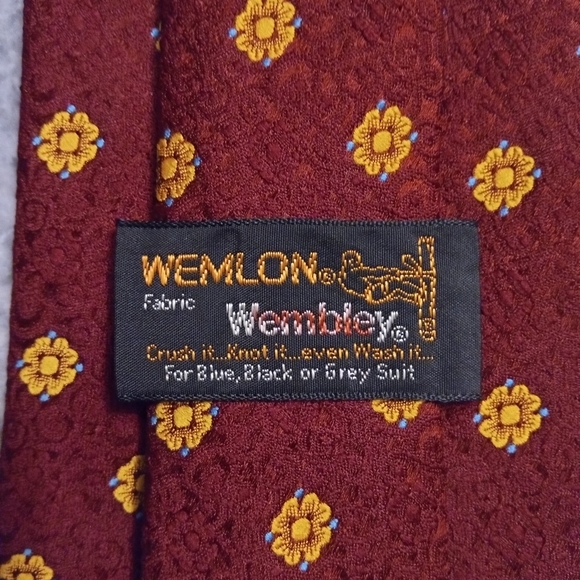 Wembley set of 2 vintage Wemlon Fabric neckties - Picture 8 of 8